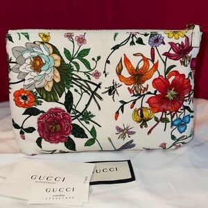 Gucci flora floral clutch cosmetic case toiletries pouch bag